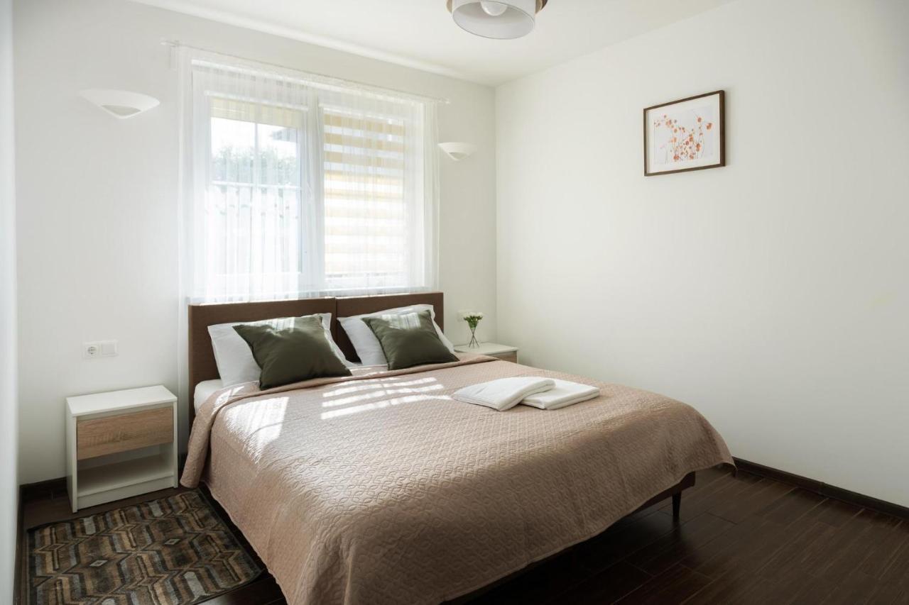 4 Apartment Between Two Lakes VNO Extérieur photo